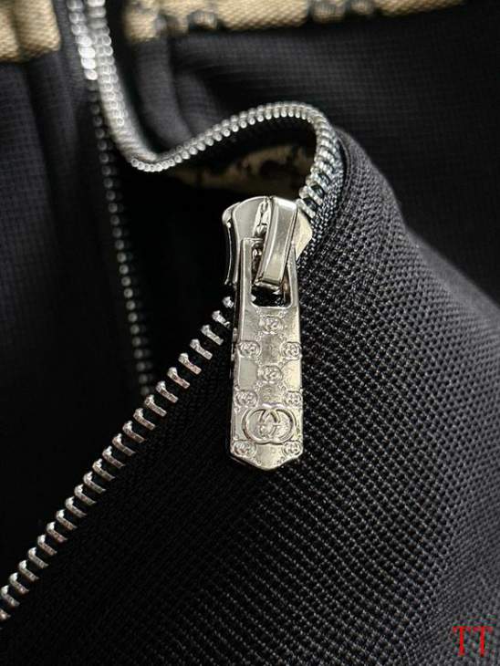 Picture of Gucci Sweater Suits _SKUGucciM-3XLttln19139875